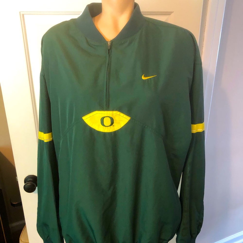 Men Nike over the head nylon jacket